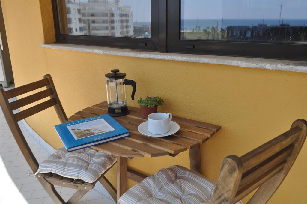 Апартаменты Sea house Кошта-да-Капарика Экстерьер фото